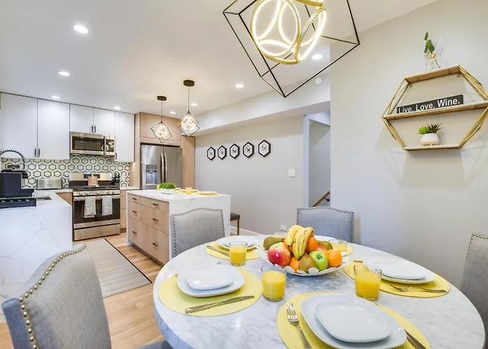 Stylish Retreat: Walk To Loyola * Chicago